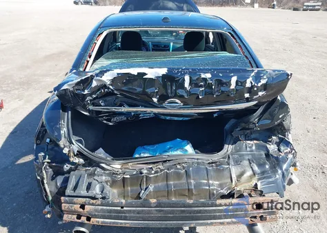 2015 Nissan Altima 2.5 Sv z USA, uszkodzony, nr VIN 1N4AL3AP8FC256750